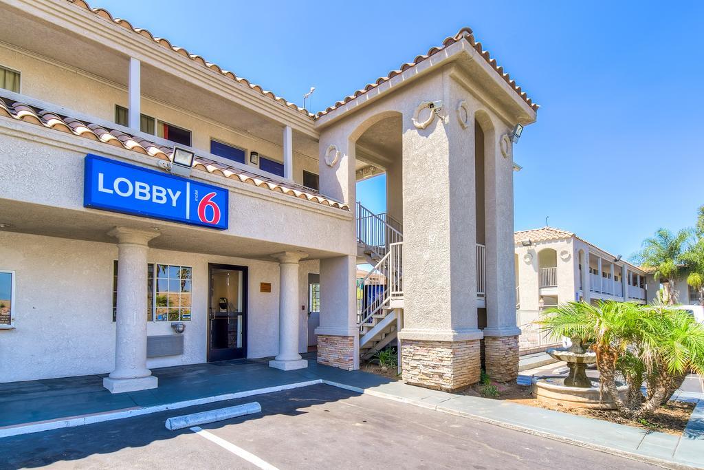 Motel 6-Menifee, Ca Bagian luar foto