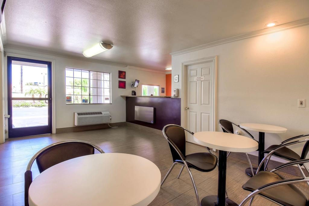 Motel 6-Menifee, Ca Bagian luar foto